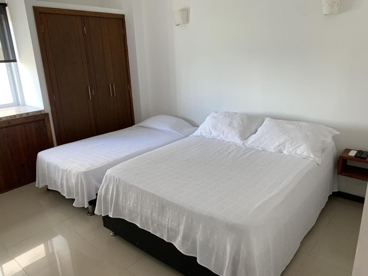 Apartamento Mirador Del Laguito Cartagena Екстериор снимка